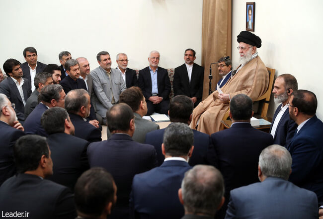 رهبر انقلاب اسلامی در دیدار وزیر کشور و استانداران: امروز برای خدمت به مردم، فضای عمومی کشور مناسب و فرصتها بسیار است