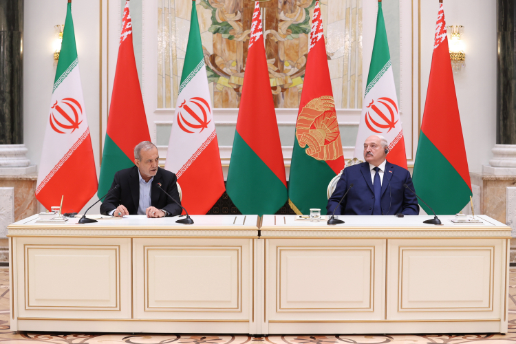 نتایج توافقات سفر بلاروس قطعا در آینده و در روند رو به رشد همکاریهای فیمابین مشاهده خواهد شد