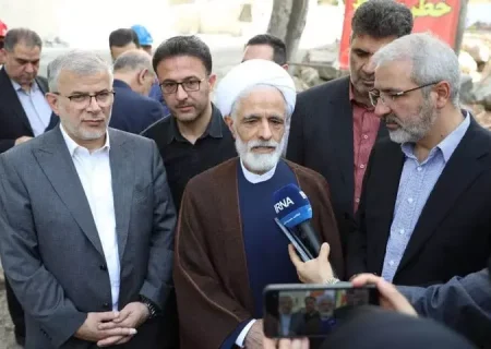 تحریم‌ها ملت ایران را متوقف نکرد، بلکه به حرکت درآورد